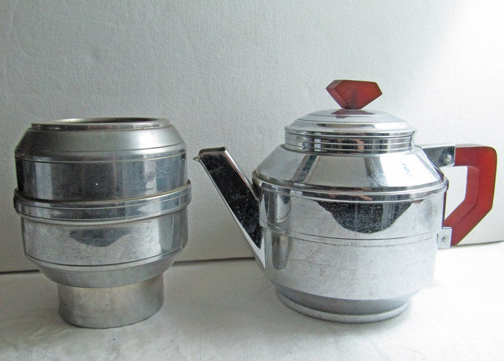 Vintage 1950 Coffee Pots Vintage 1950 Coffee Pots