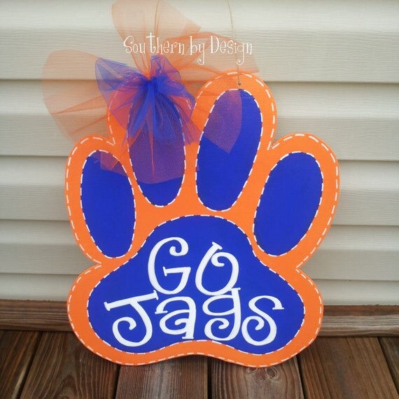 Items similar to PAW PRINT Wooden Door Hanger Mississippi State