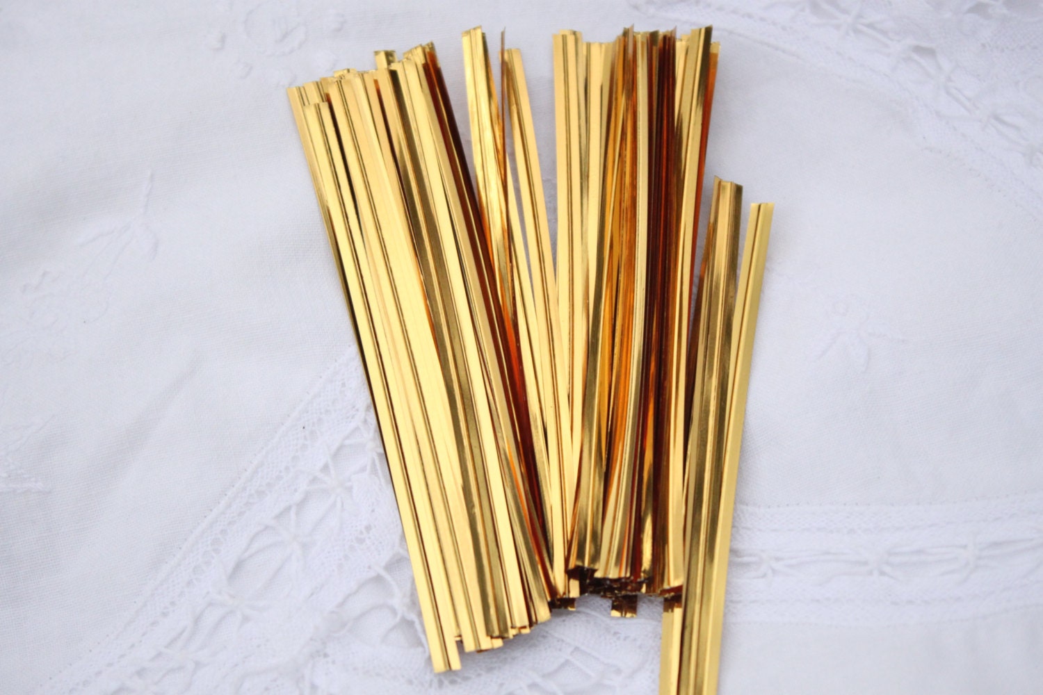 Shiny gold twist ties, pack of 50 gift wrap, packaging Il_570xn