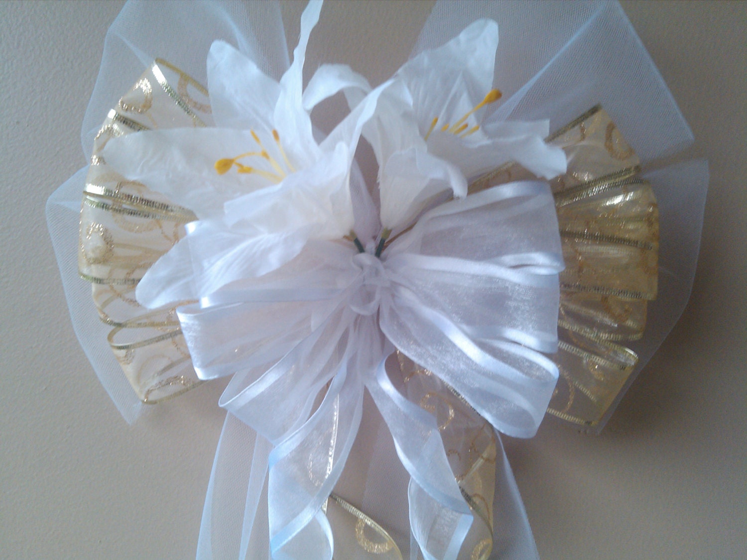 Wedding Bow, Gold and White Wedding Pew Bow, Bridal Shower Bow, Anniversary Bow, Wreath Stair Door Mailbox Tree Topper Church Decoration Il_170x135