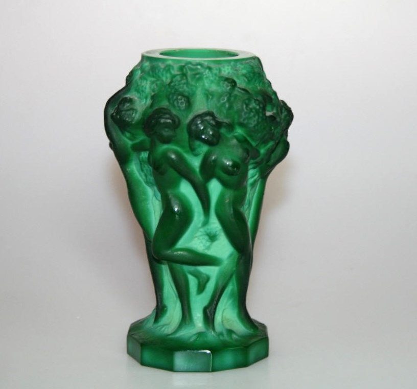 Pair of Vases -Malachite Ingrid Glass Czech- Nudes - City 