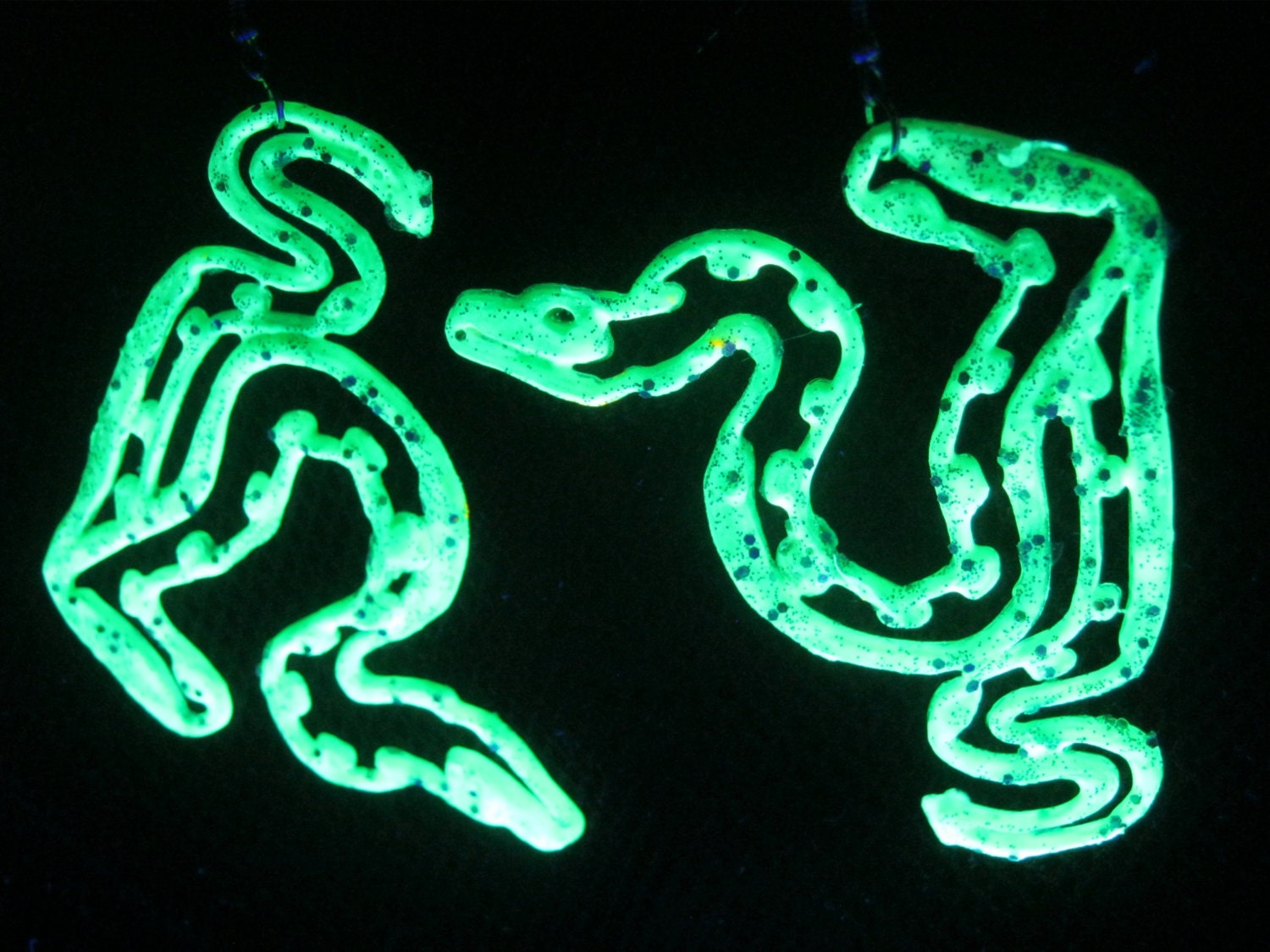 Green Snakes Glow in the Dark Earrings by kchristiansen86 on Etsy