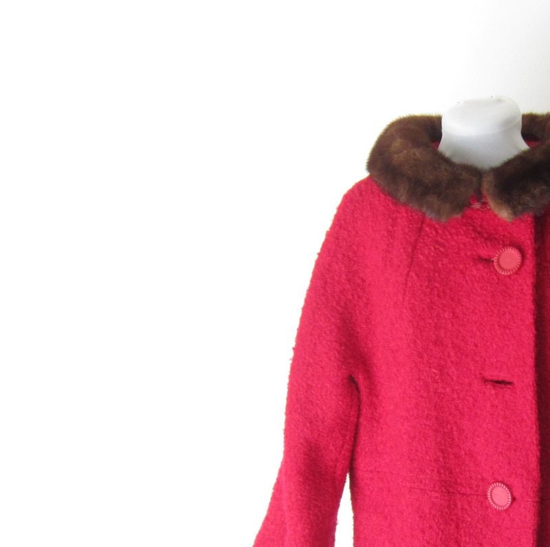 Vintage Wool Coat Jacket Red Boucle Car Coat Jackie O Fur Pockets Fall Winter Fashions Gift for Her Holidays