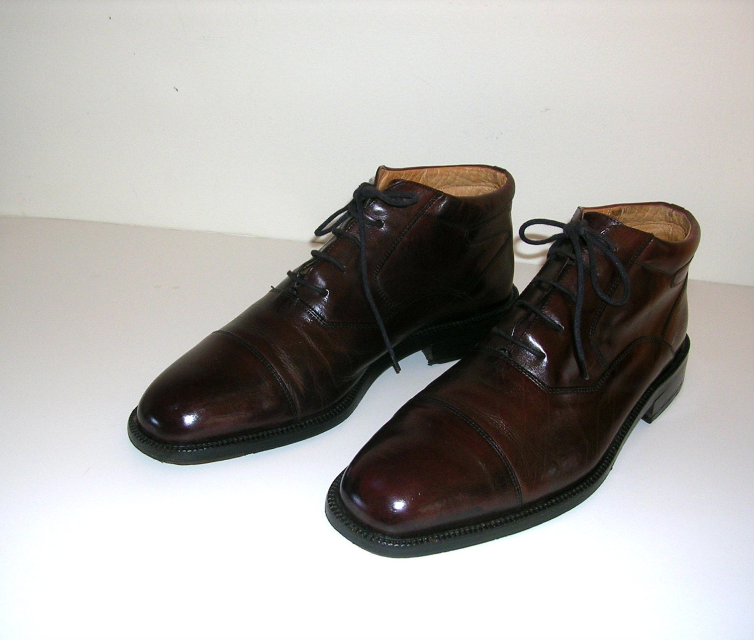 Johnson & Murphy 8 1/2 M Refurbished Vintage Brown Leather Shoes Ankle Cap Toe Boots Great Syle Wonderful Condition Best High Quality - Insideredo