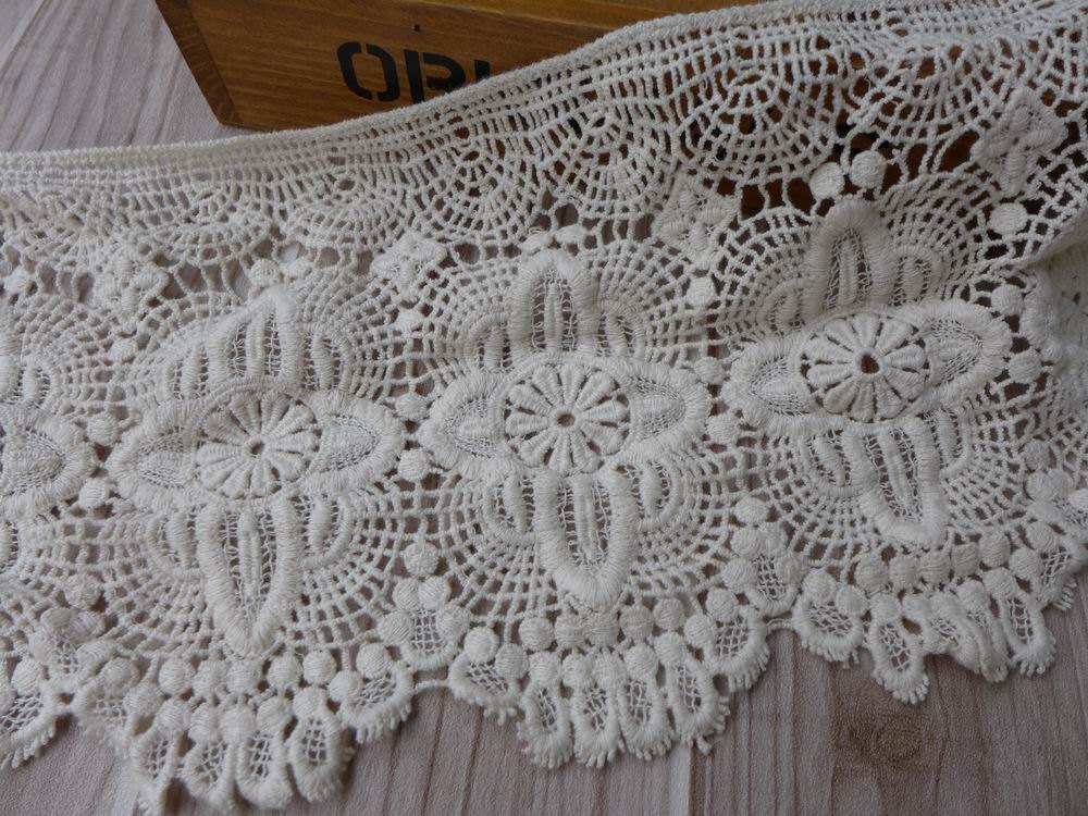 WIDE Cotton Lace Trim Vintage Beige Crochet Lace Scalloped