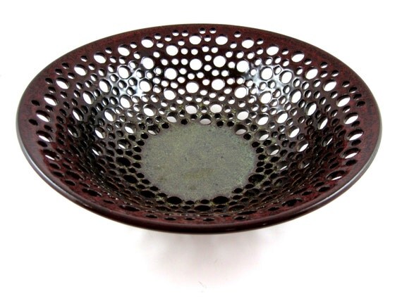 Pottery fruit bowl dark red and olive green by Ningswonderworld