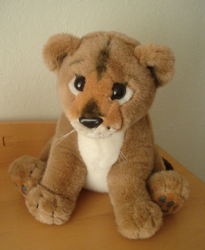 stuffed mountain lion