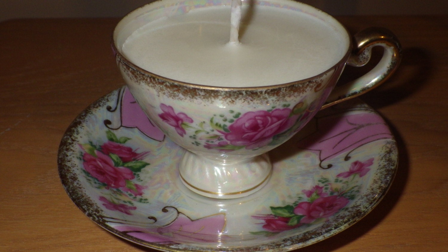 Hand-Poured Vintage Teacup Soy Candle - StitchesandWicks