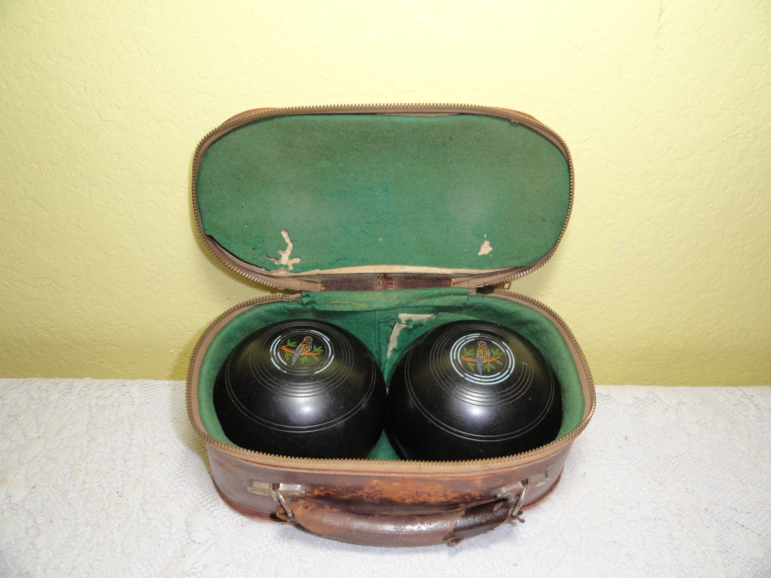 vintage lawn bowling set