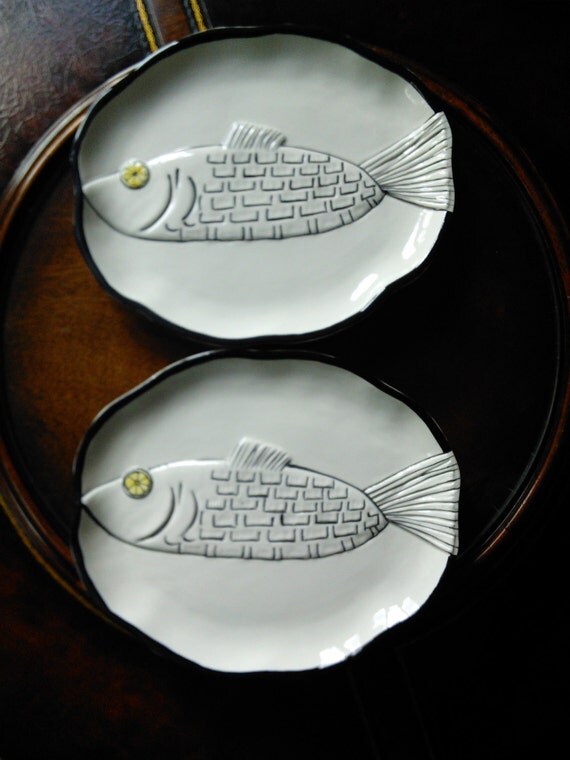 Set of 8 fish themed oval plate's by EdaJanes on Etsy