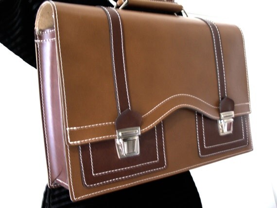 School bag briefcase from the 60's or 70's. News by MeAndTheMajor