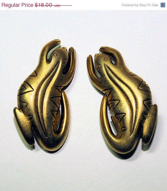 Vintage Laurel Burch Lizard Earrings 3 d Clip On by SmArtsyJewelry