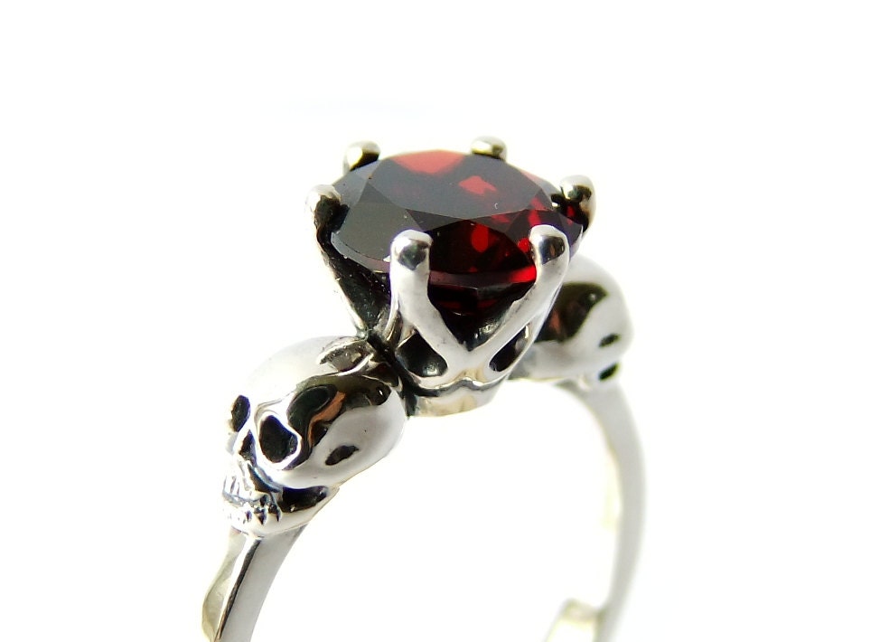 Skull Wedding Ring For Women Skull jewel ring silver red