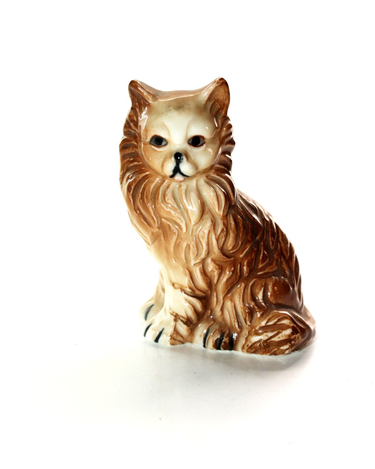 maine coon figurine