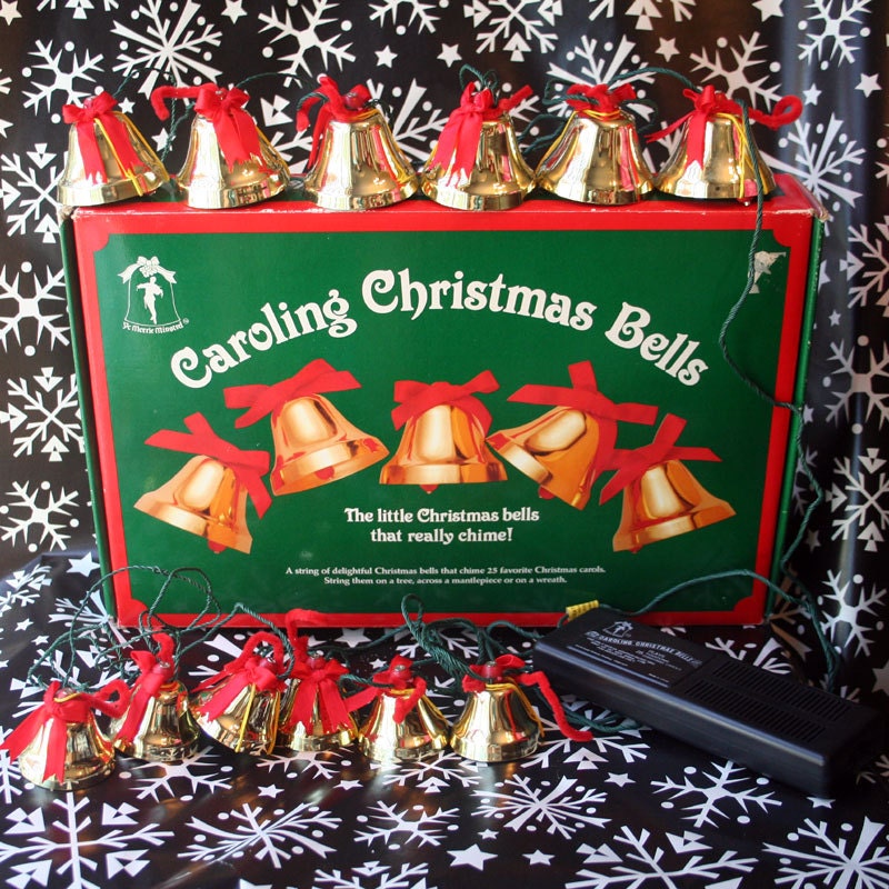 Caroling Christmas Bells 