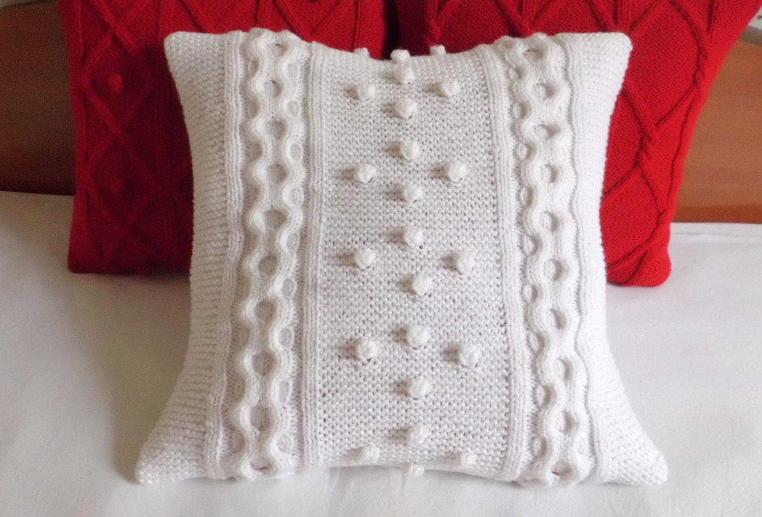 Cable knit cushion cover white, knitted pillow cover, decorative couch pillow, knit throw pillow, home dÃ©cor, 16x16 Christmas pillow sham - Adorablewares