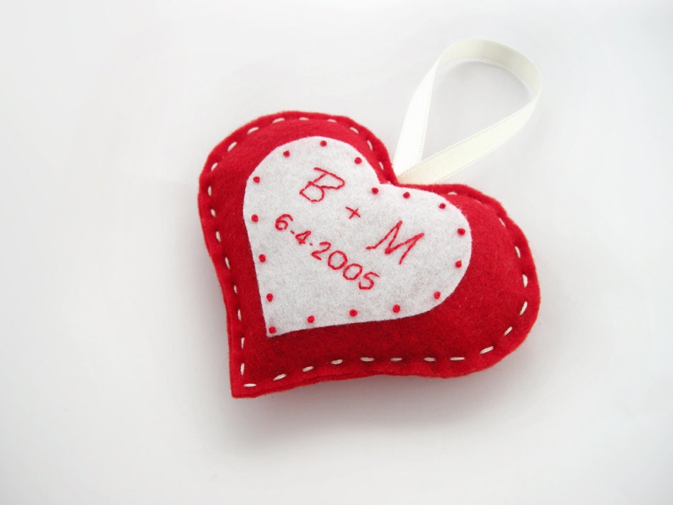Personalized heart, custom Valentine day decor, wedding initial decoration, red and white heart,custom couple gift