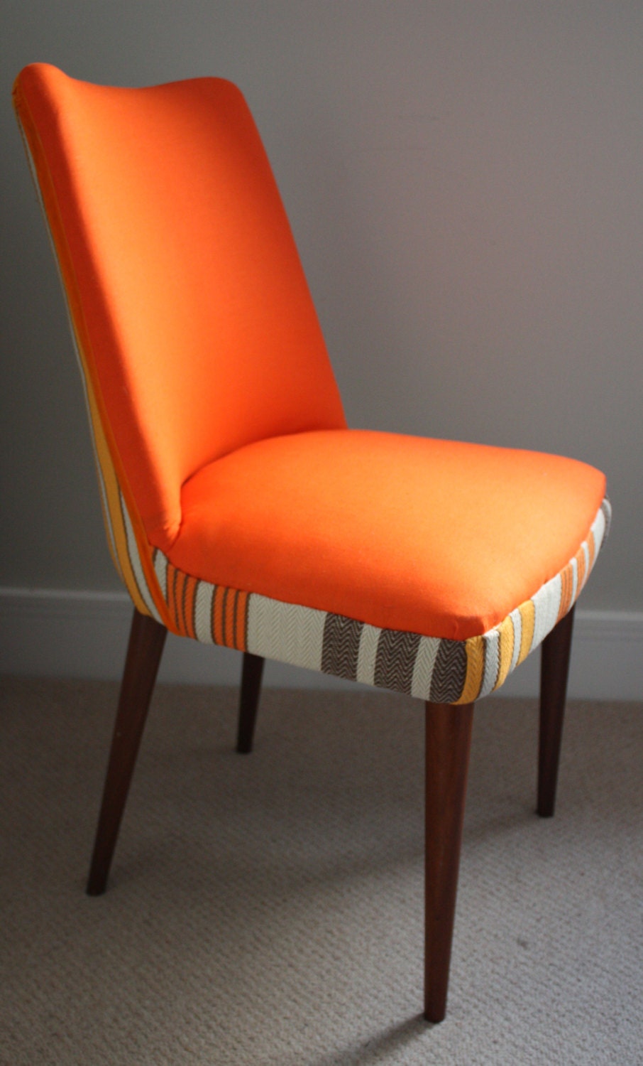Retro Orange Chair - TOTChaise