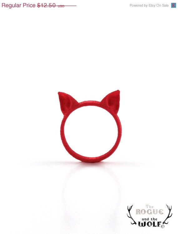 FESTIVE SALE -- Red Cat ring, Cat Ears Ring, animal ring, fashion cool ring, kawaii, for the feline girlfriend, for the cat woman - TheRogueAndTheWolf FESTIVE SALE -- Red Cat ring, Cat Ears Ring, animal ring, fashion cool ring, kawaii, for the feline girlfriend, for the cat woman - TheRogueAndTheWolf