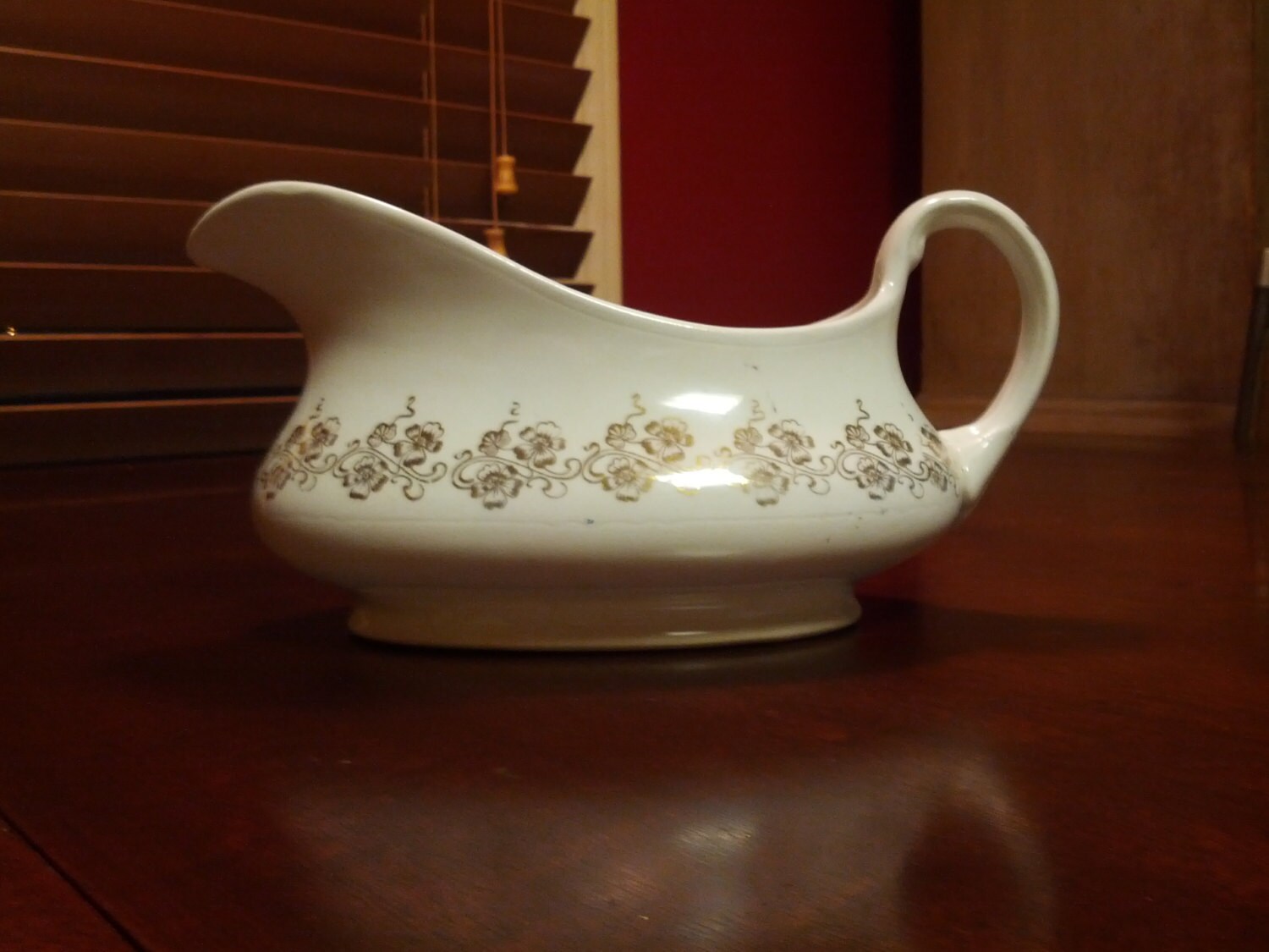 Vintage Homer Laughlin Gravy Boat Niagara Pattern