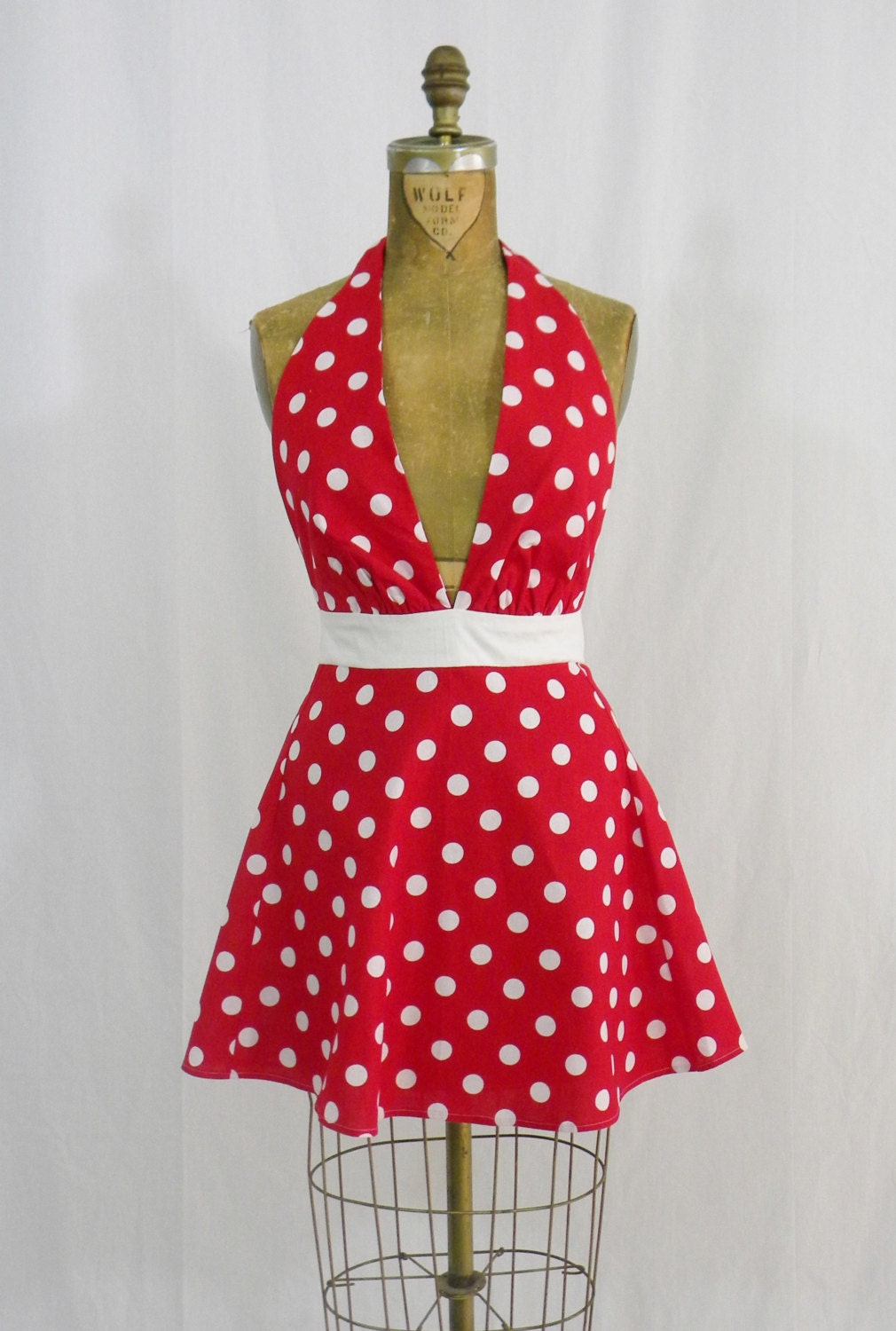 SEXY Polka Dot Full Apron Marilyn Style by sugarnspiceaprons