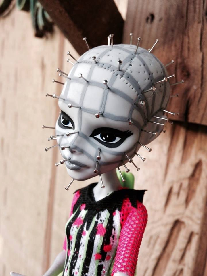 monster high doll with snake hair