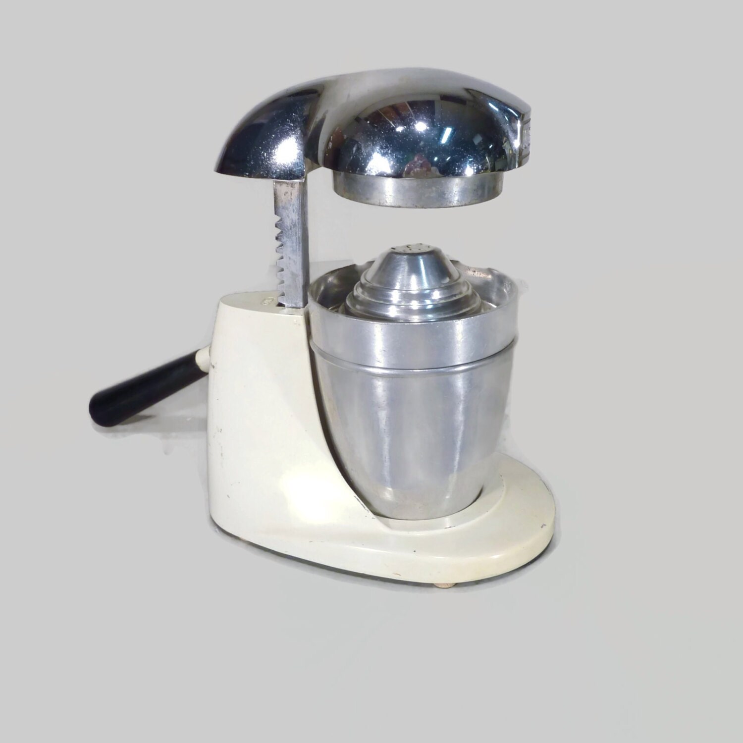 vintage citrus juicer hand juicer Juice King by gillardgurl