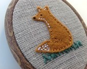 Felt fox mini hoop art. Textile fox picture.  Woodland themed home decor - BoxRoomBazaar