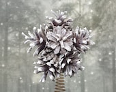 Pine cones star snowflake Christmas tree topper - AttitudeNature