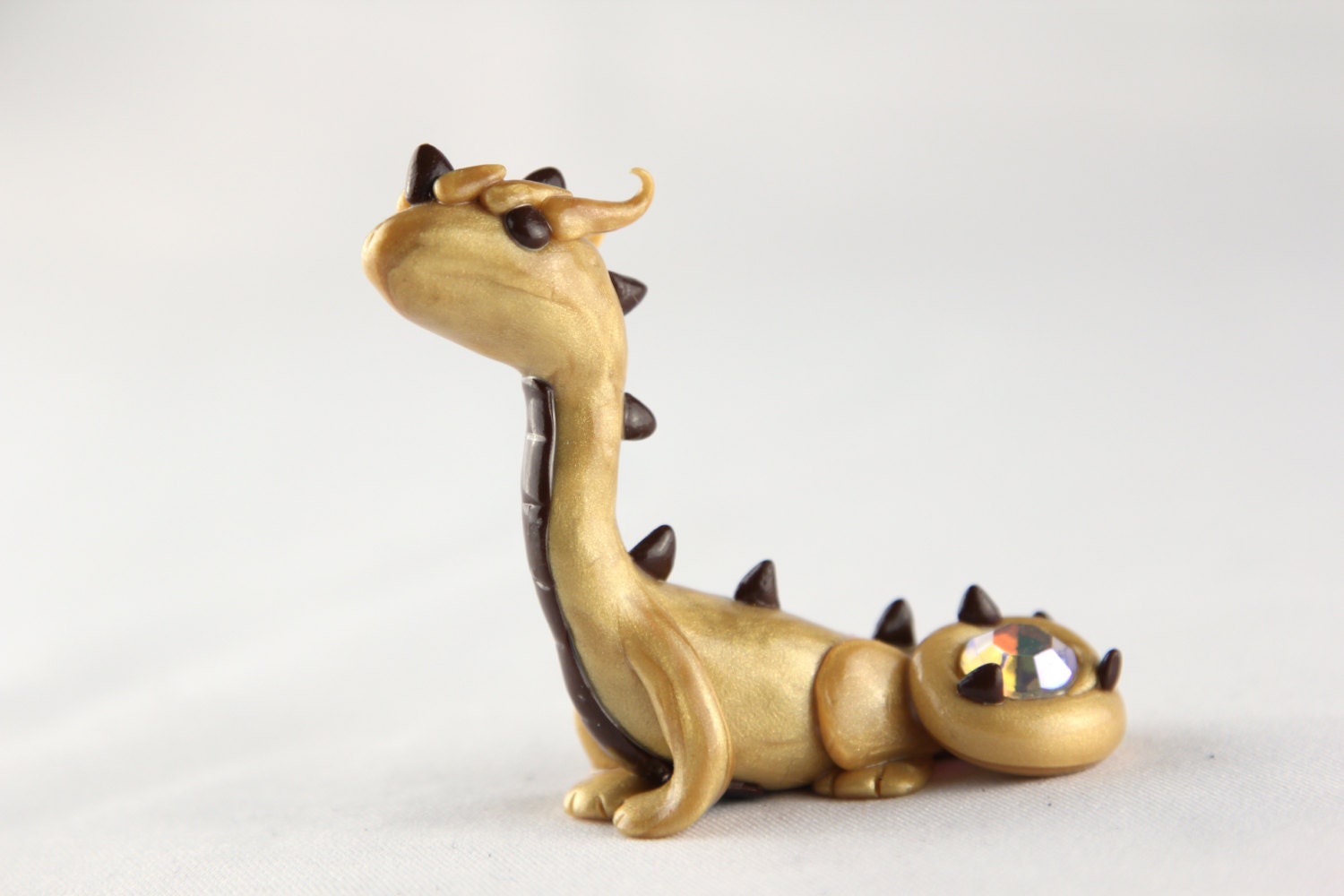 Golden clay Dragon sculpture