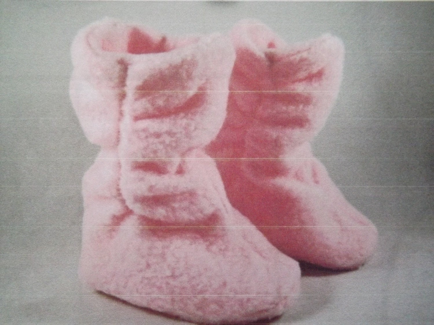 Fleece Booties Slippers DOUBLE Layers FLEECE Toddlers Kids multicolors Pinks Blues White Brown Black Gray - SewingMemere