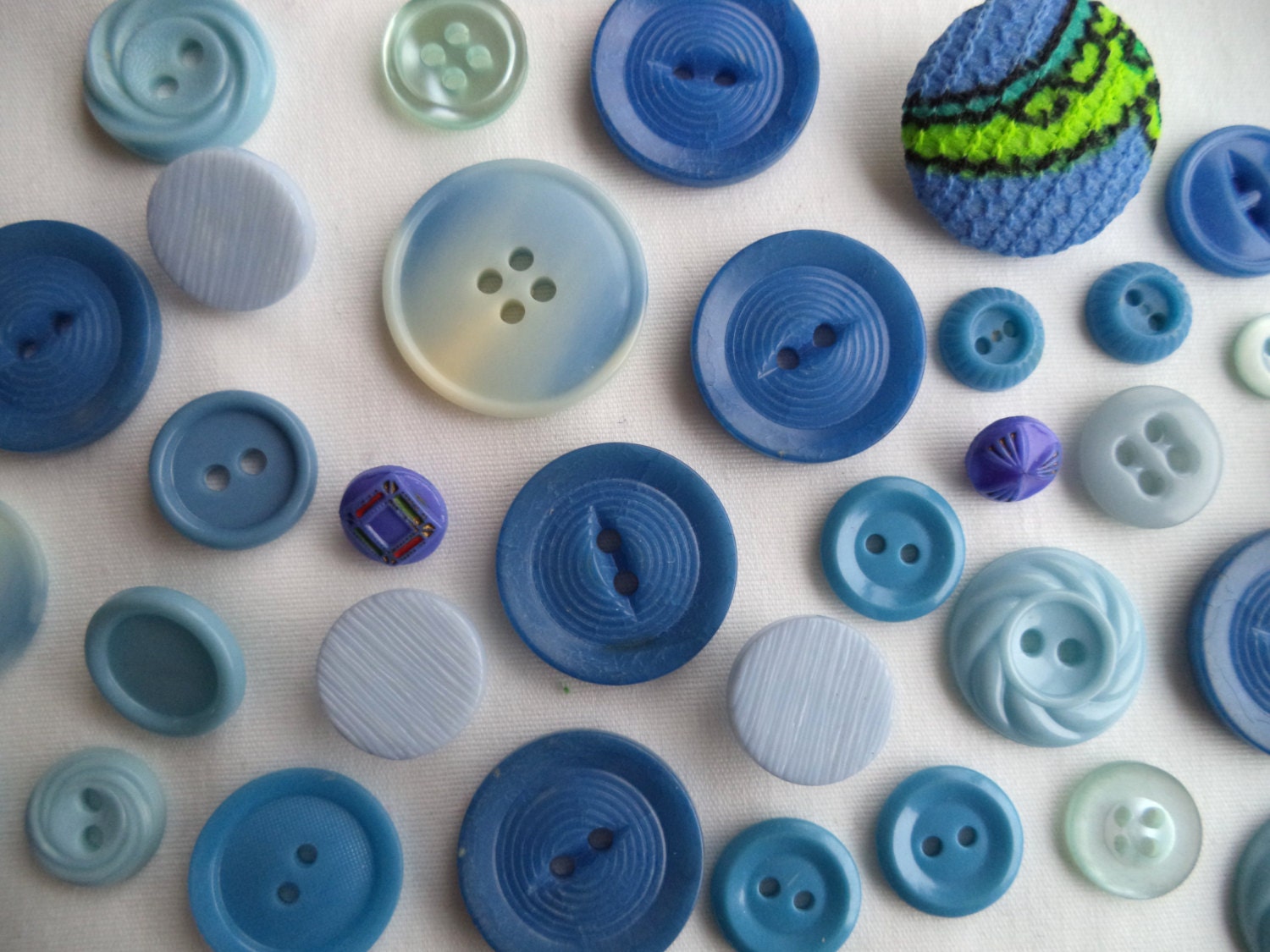 Light blue and medium blue vintage button mix/ vintage supplies/ quantity 33/ set #1ALTBL - BohoRain