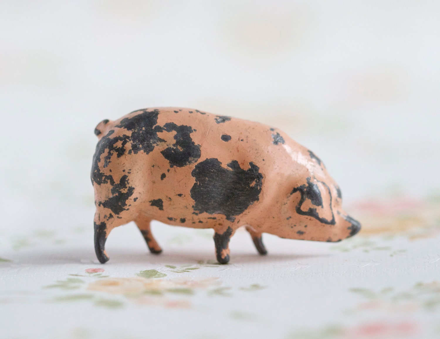 Iron Cast Pig Antique Farm Lead Toy Made in England by Meanglean