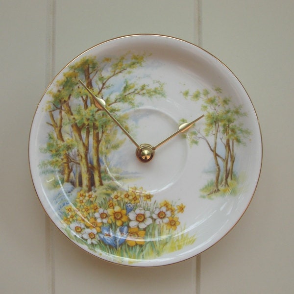 Vintage woodland 1960's china clock, FREE DELIVERY to Australia and New Zealand, upcycled recycled repurposed in Western Australia