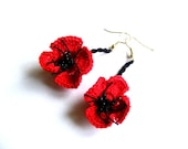 Dangling earrings Hand crocheted Red poppies Original design - AmayArt