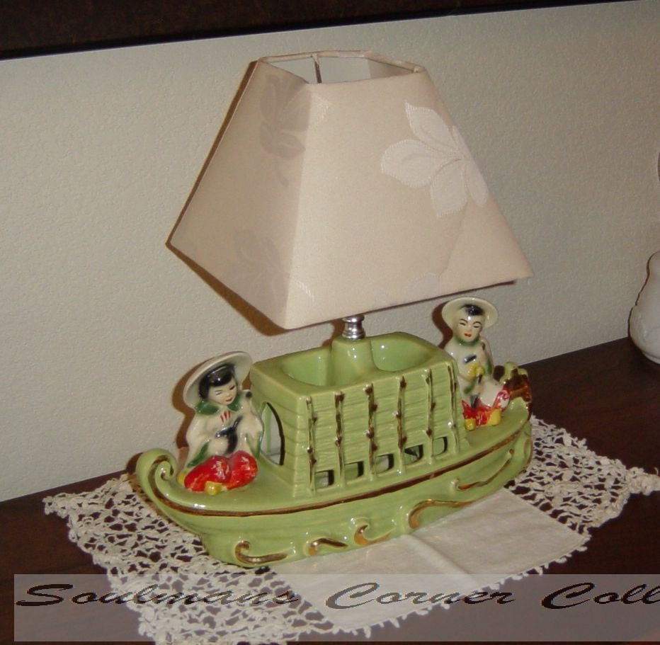 Vintage TV Lamp Premco Mfg Co 1954 Oriental Boat by soulmansplace