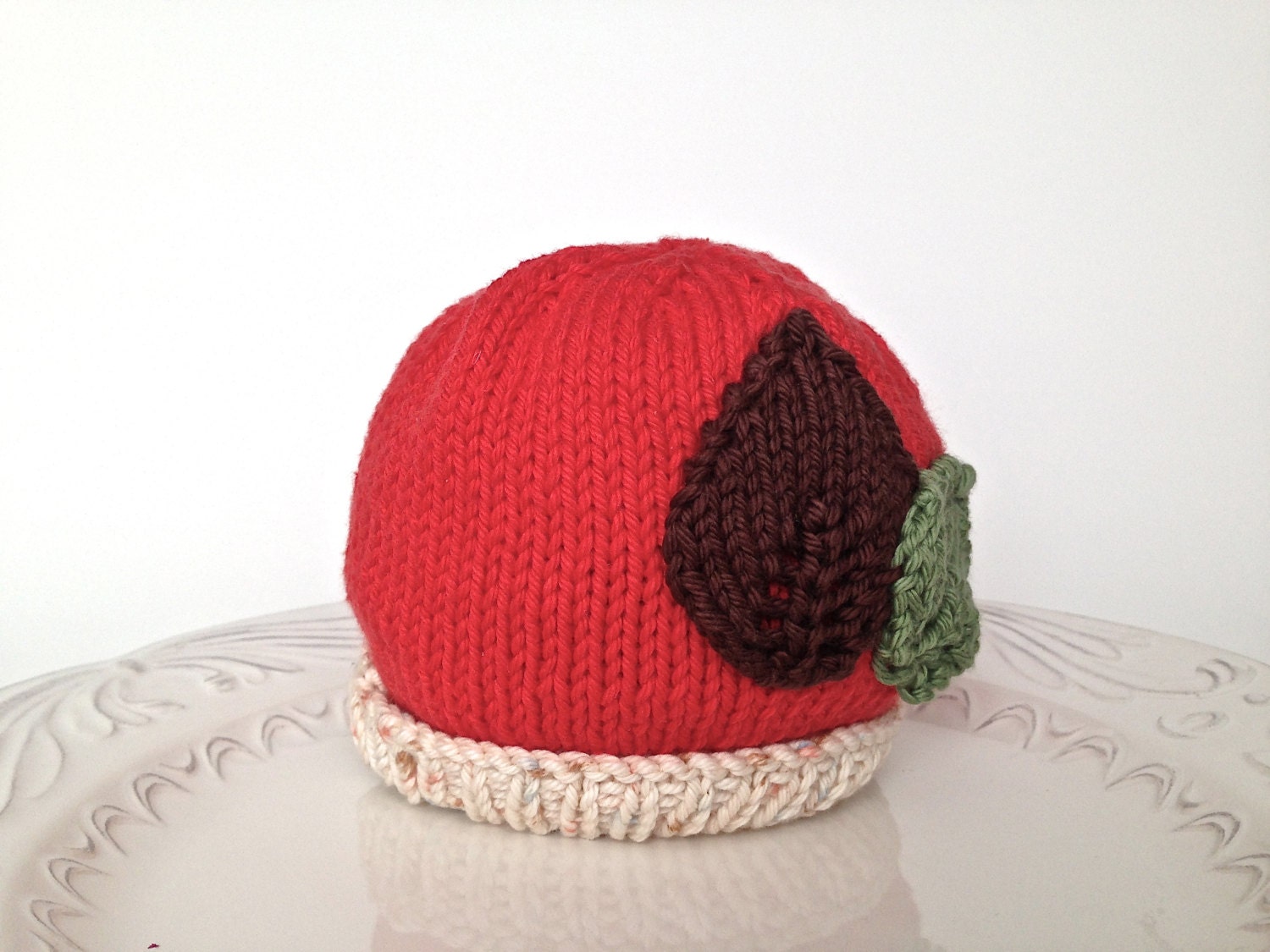 Hat for baby 0-3 months- hand knitted, 100% cotton - TinyLoveGifts