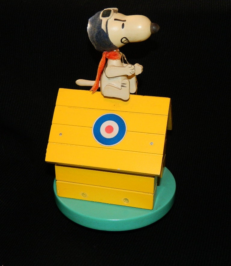 mattel snoopy in the music box