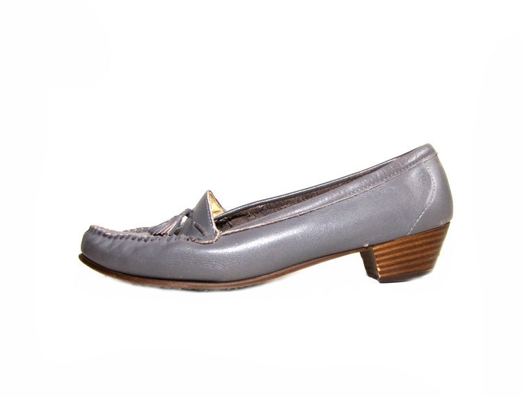 70s Womens Clothing Vintage Shoes 8 .5 - size 8.5 - leather grey