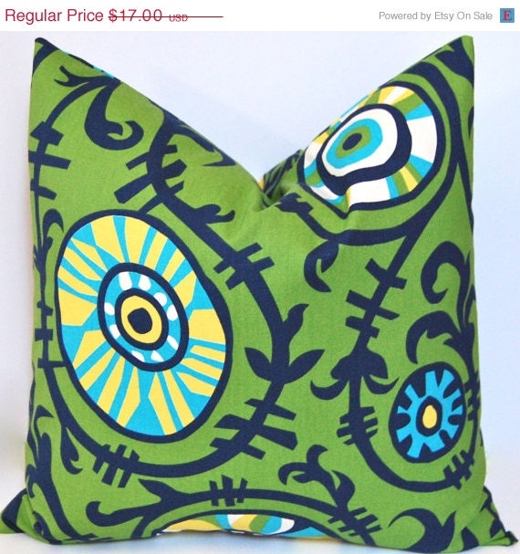 SALE Decorative Pillows Kelly Green 20 x 20 Accent Pillows, Suzani in