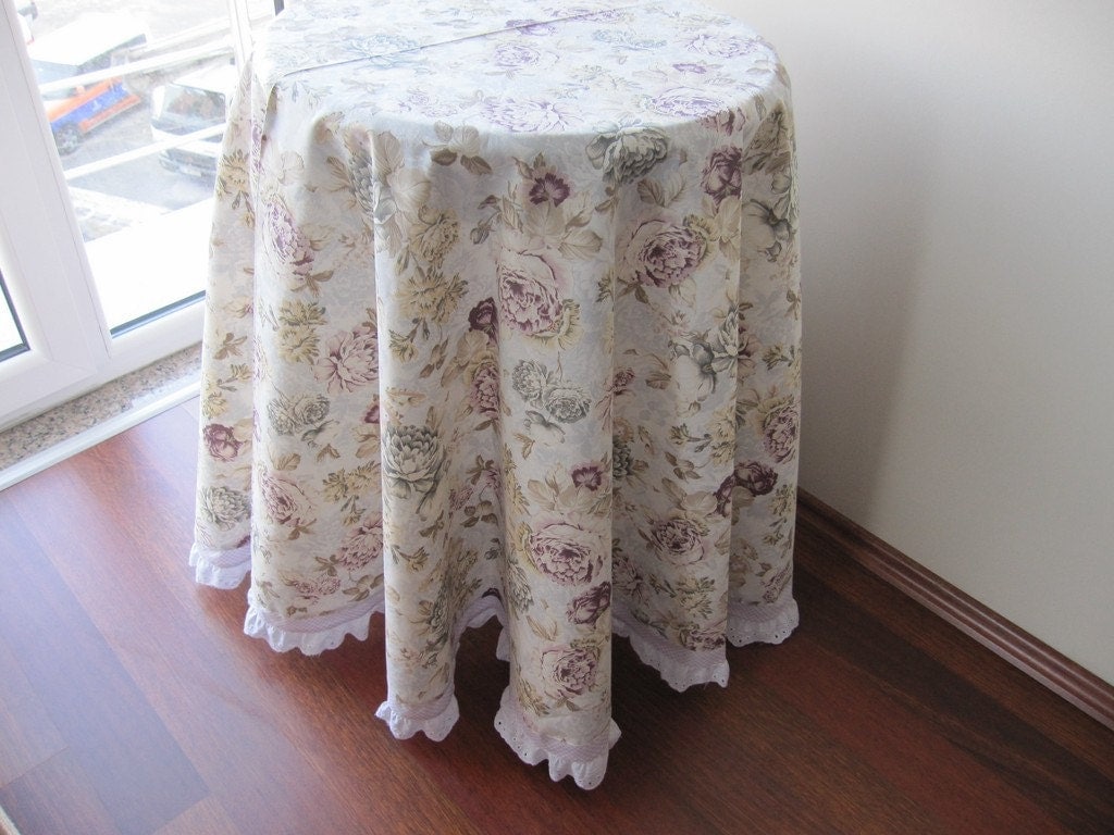 shabby chic floral round tablecloth duck linen by nurdanceyiz shabby chic floral round tablecloth duck linen by nurdanceyiz