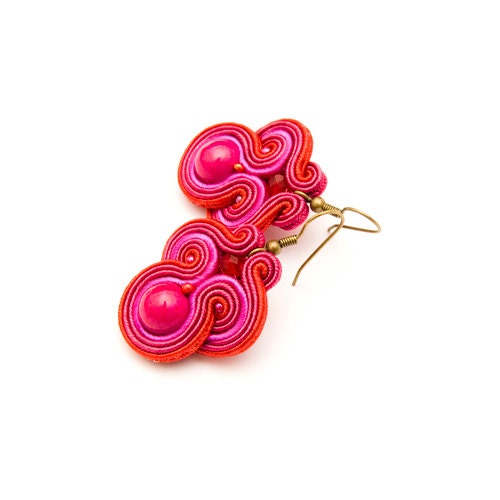 Soutache earrings in bright colors (fuschia, red ) / bohemian and mexican style / medium size / hand embroidered jewelry wholesale - MANUfakturamaanuela