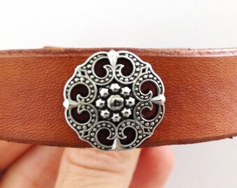 Handmade brown leather bracelet. Womens by ChristyKeysCreations