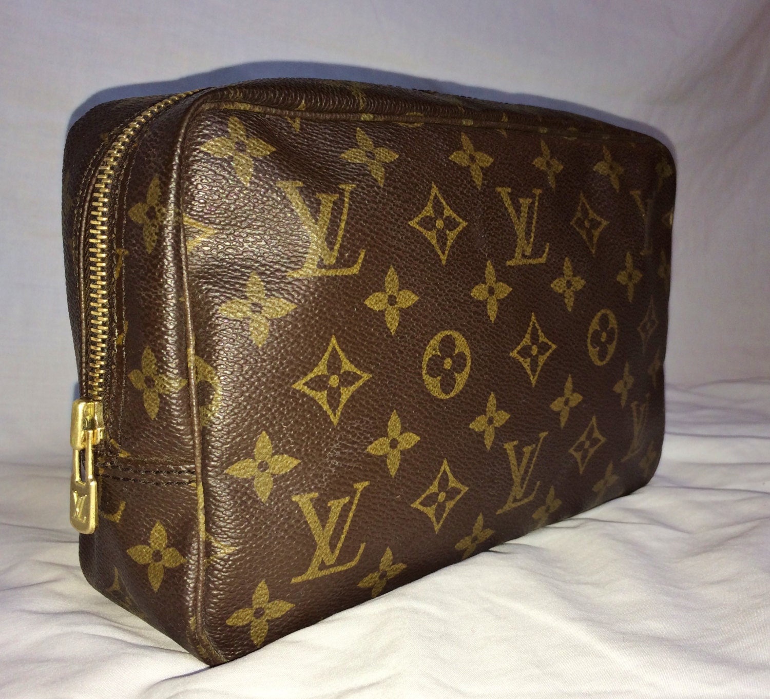Authentic LOUIS VUITTON Monogram Canvas Trousse Toilette Cosmetic Pouch Makeup Clutch Bag