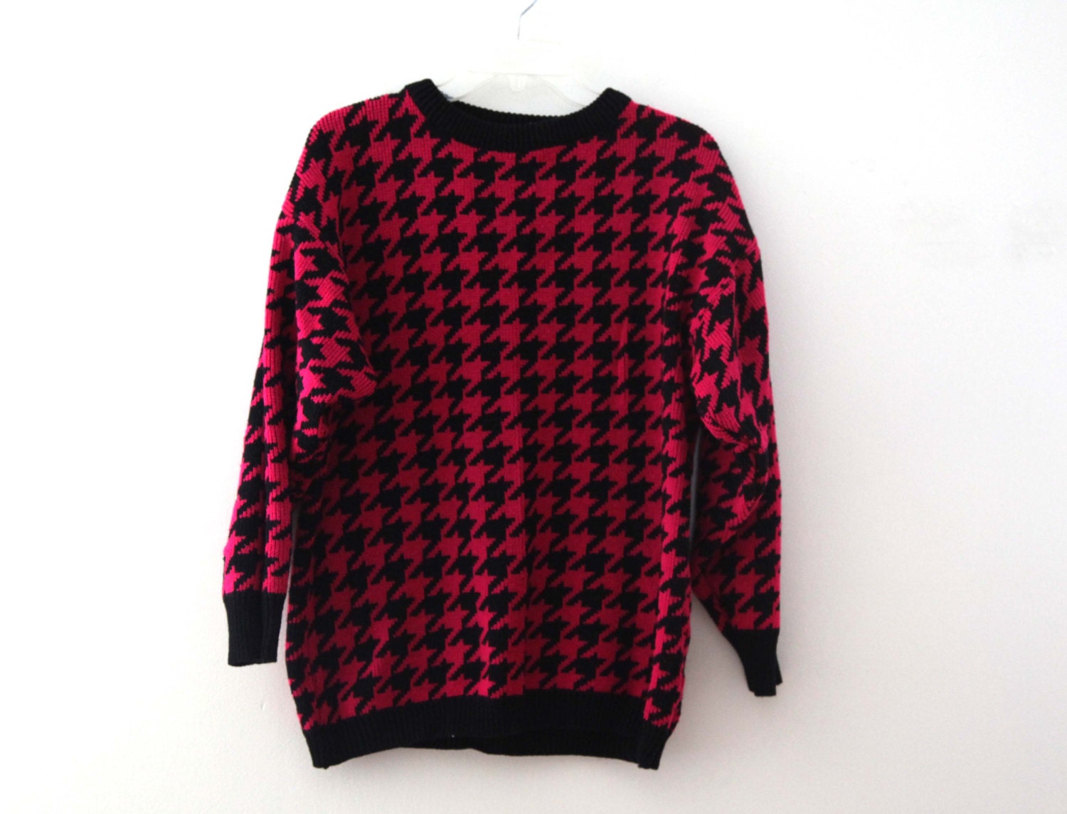 Vintage 80s Sweater houndstooth hot pink and black