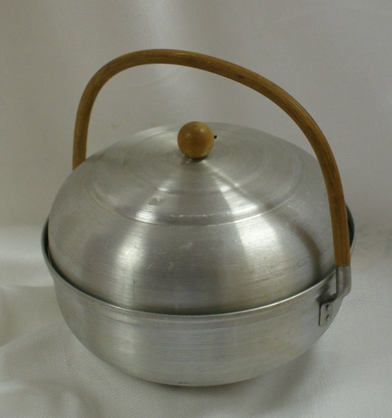 Vintage Metal Bun Warmer W Wood Handle Mirro Aluminum