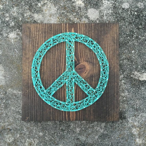 MADE TO ORDER String Art Peace Sign by TheHonakerHomeMaker on Etsy