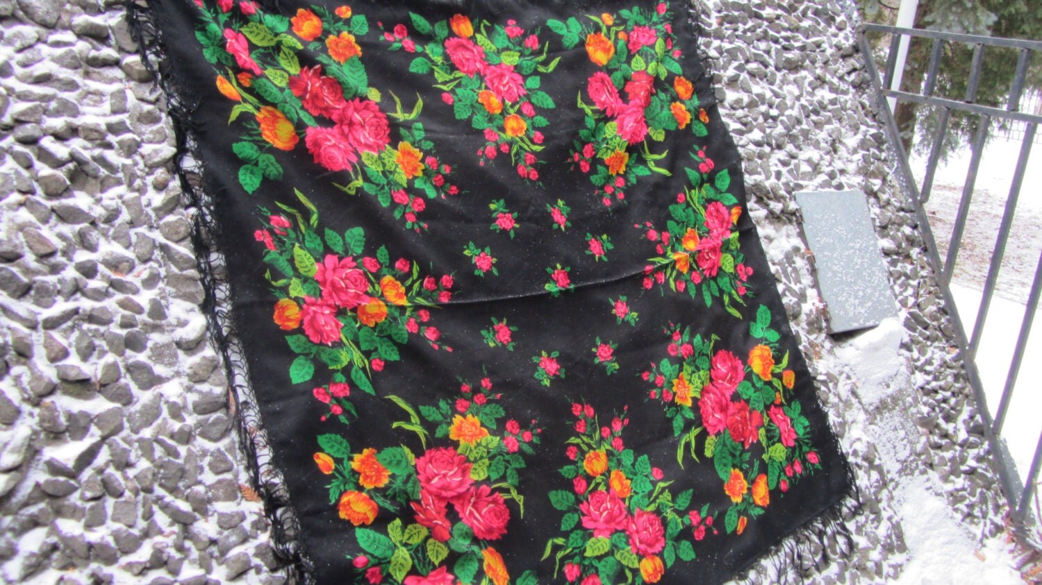 Huge Vintage Ukrainian shawl, Russian shawl, Wool shawl, Floral Shawl, Babushka