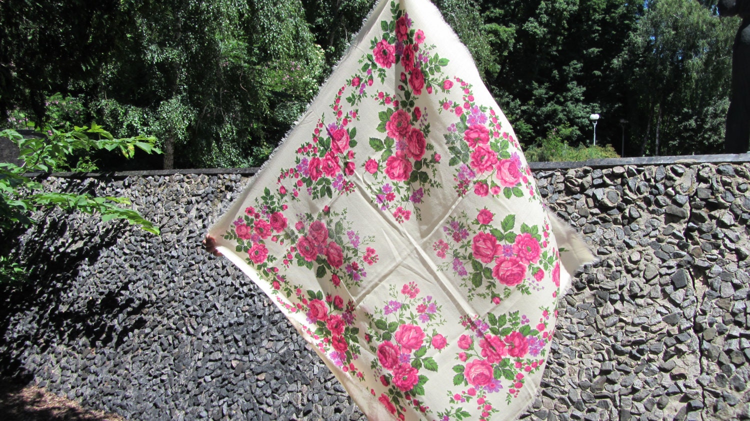 Medium Vintage White Wool Floral Babuska Scarf, Ukrainian White Shawl, Russian F