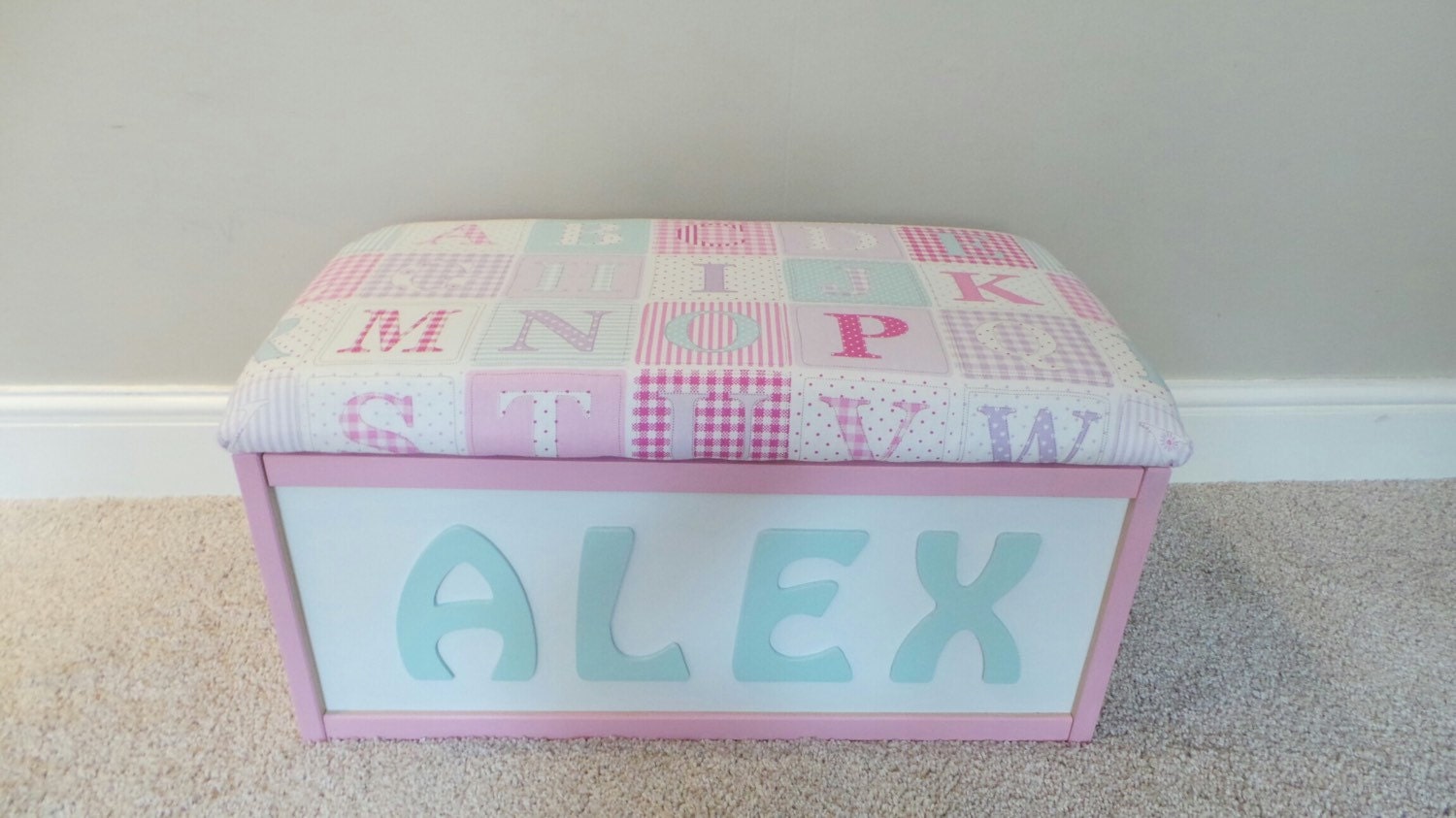 chic toy box